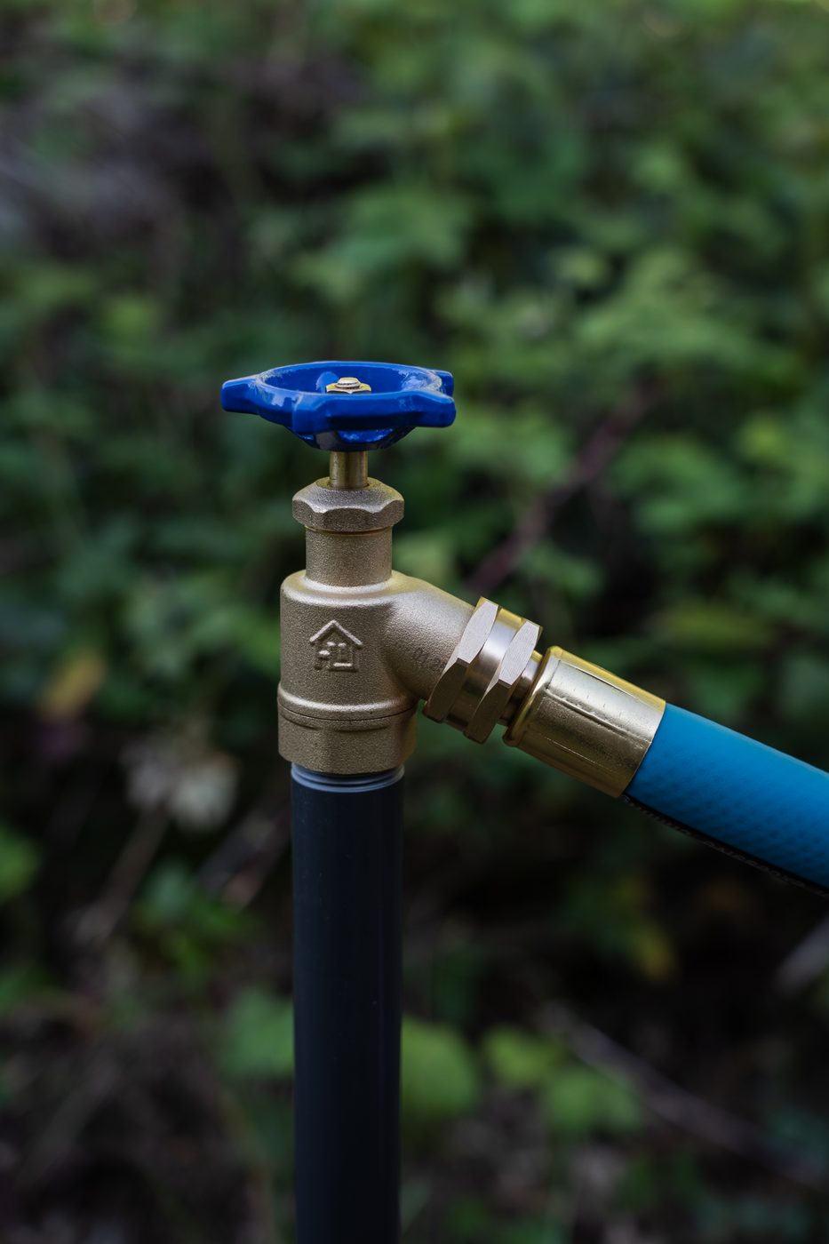 THE HOSE 3/4-inch coupled directly onto a brass spigot